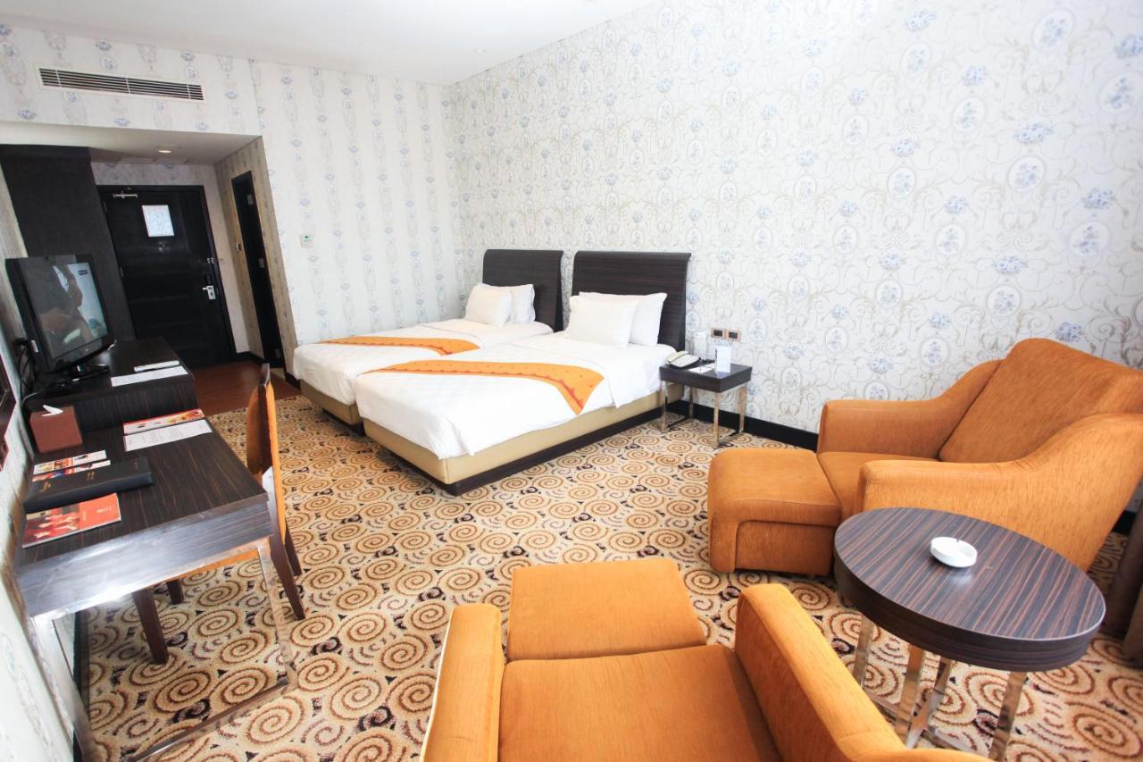 Swiss-Belhotel Kendari Eksteriør billede