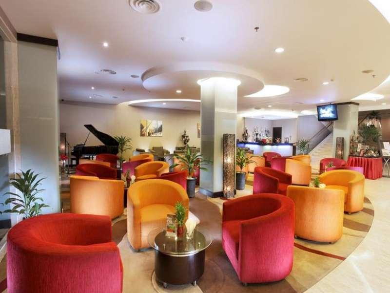 Swiss-Belhotel Kendari Eksteriør billede