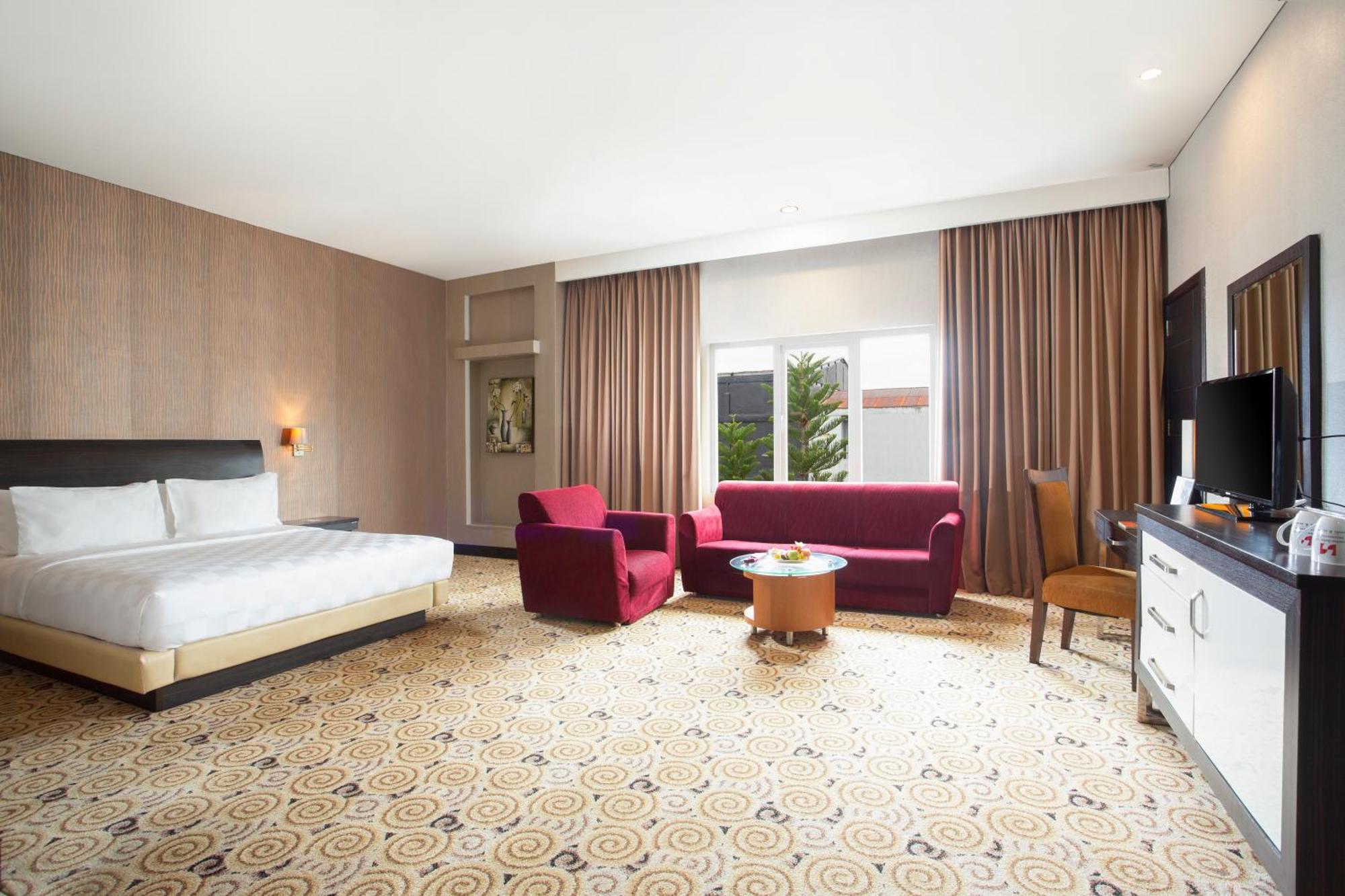 Swiss-Belhotel Kendari Eksteriør billede