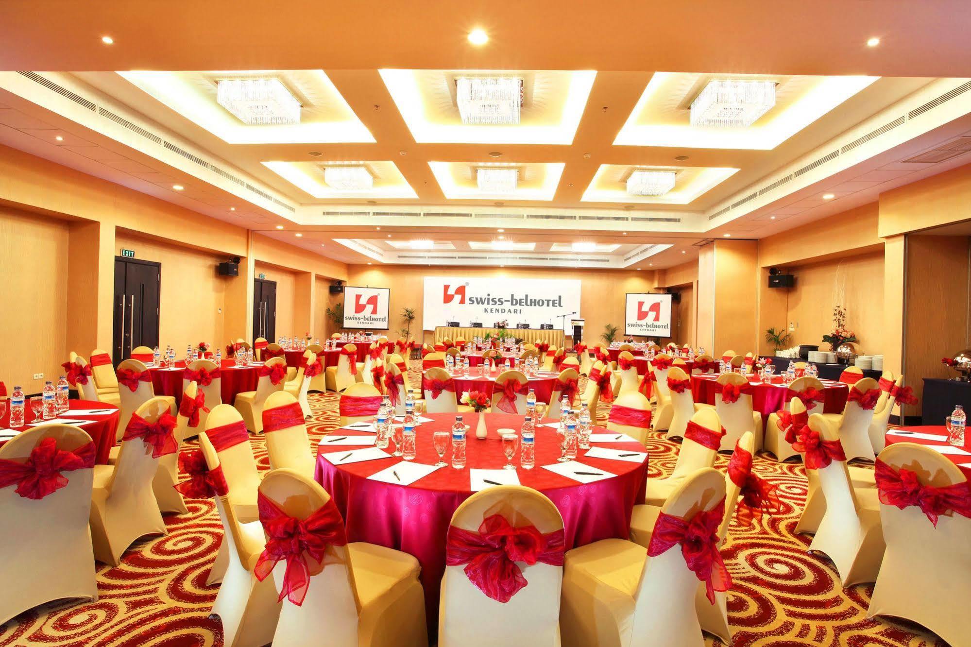 Swiss-Belhotel Kendari Eksteriør billede